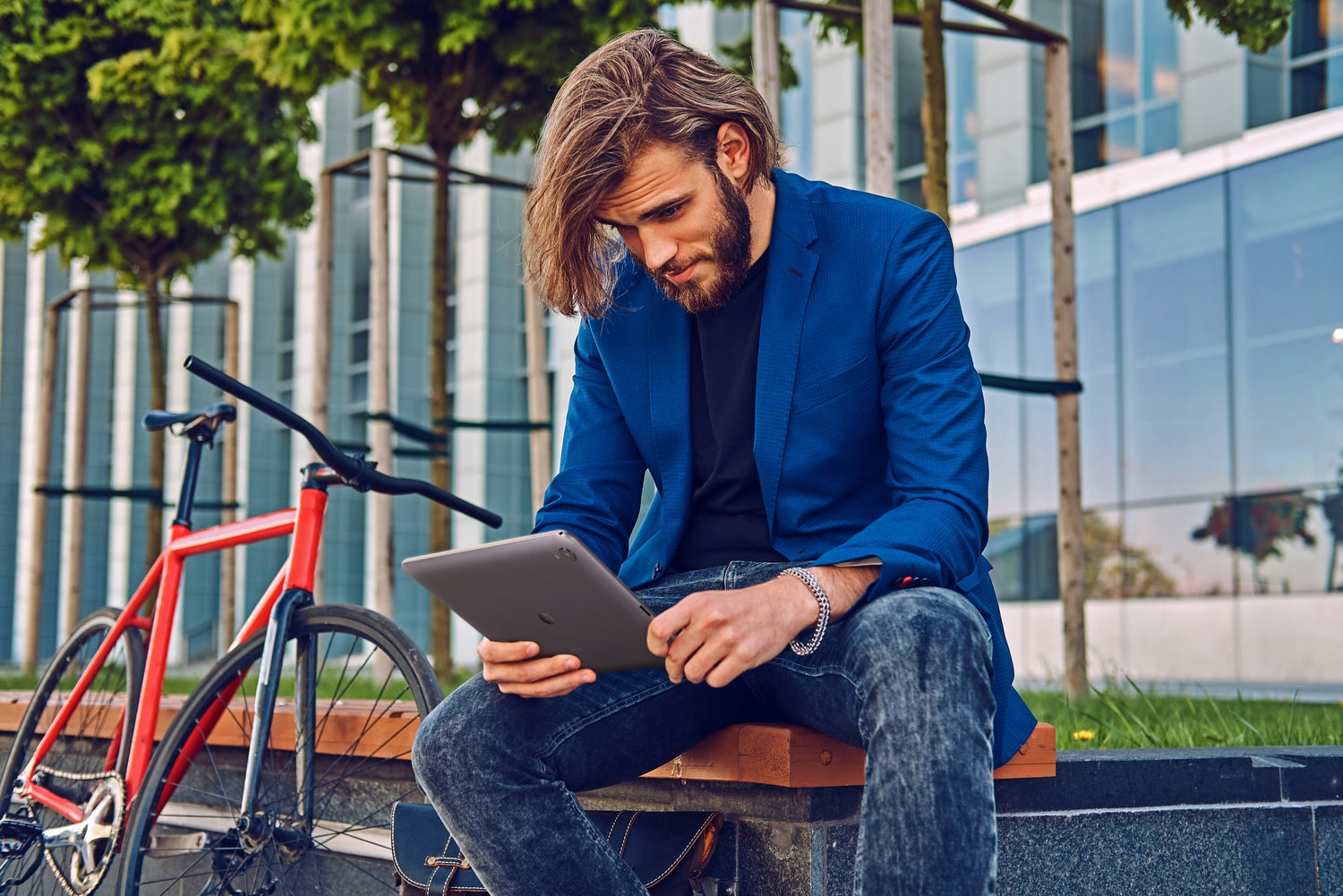 Tecnología para teletrabajar fuera de casa: consejos para trasladar tu oficina a cualquier parte