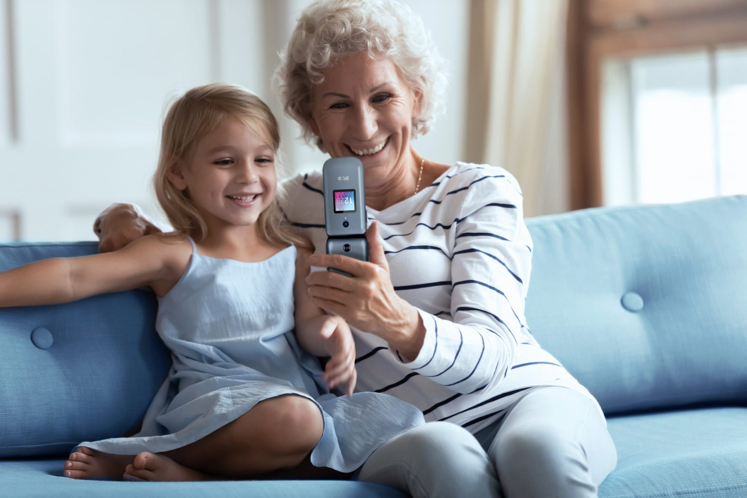 Por el Día de los Abuelos, ayúdales a vencer el miedo a la tecnología