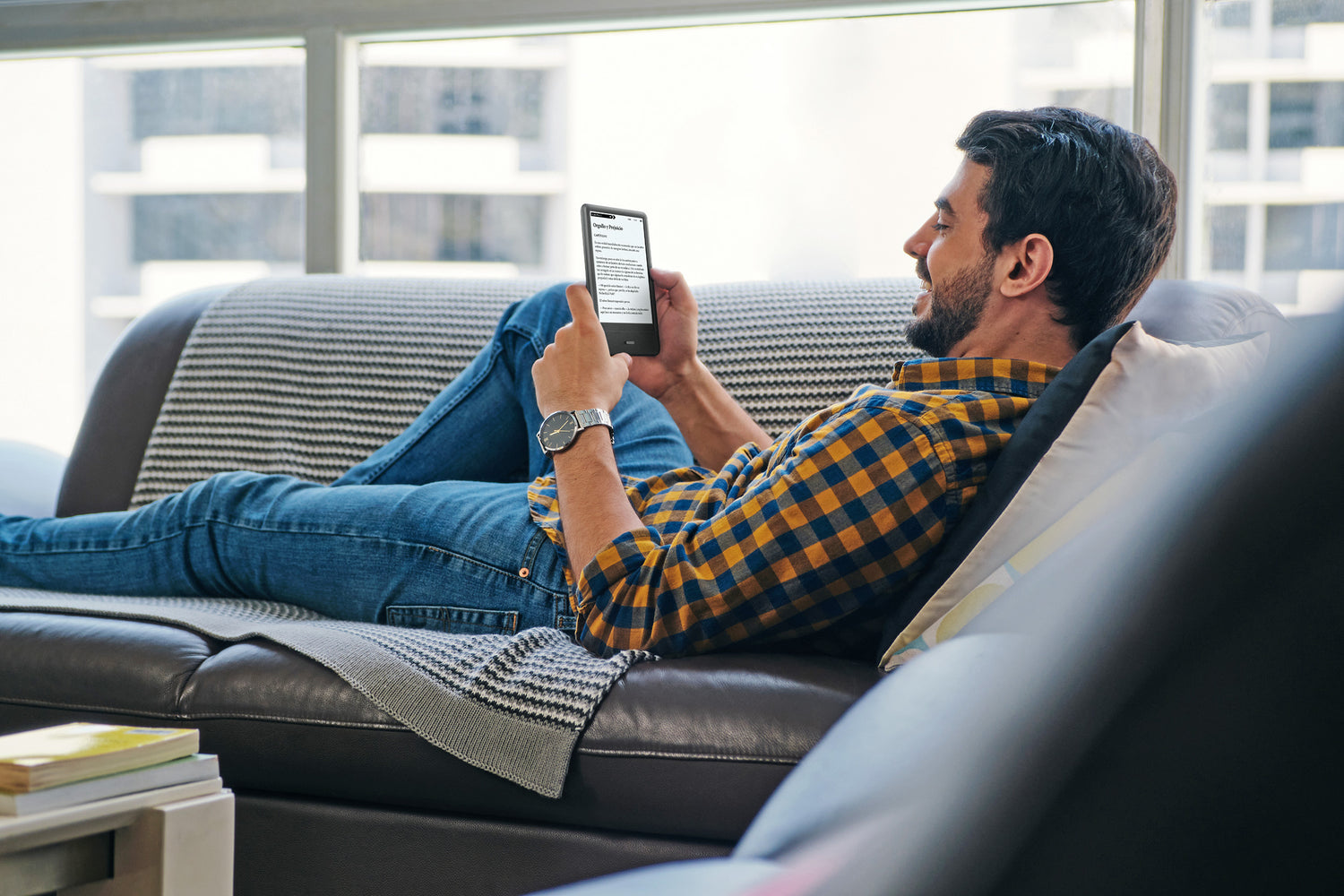 Día Internacional del Libro | La lectura resulta mucho más cómoda y asequible gracias a los ebooks de SPC