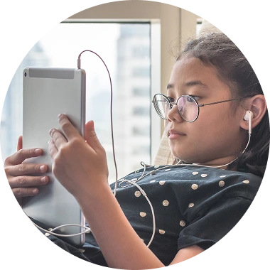 Si quieres proteger su infancia