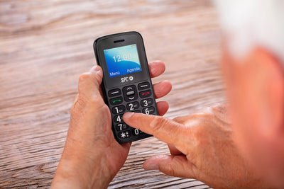 Teclas e números grandes e claros no ecrã para não errar