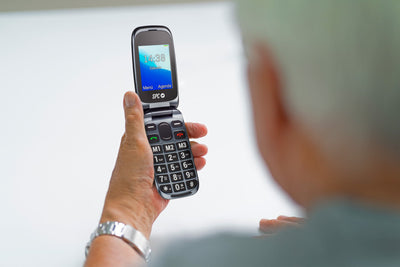 Teclas grandes e menu simples para não errar